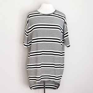 Bundle. LuLaRoe Long Tee Sz Xs. 524 Levi's Crop Jeans Sz 27.